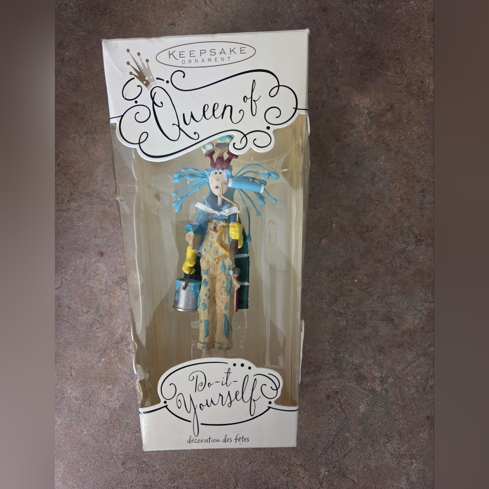 Hallmark 2004 Keepsake Ornament Do It Yourself by Sue Tague